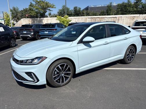 2025 Volkswagen Jetta 1.5T SE