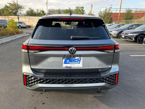 2025 Volkswagen Tiguan 2.0T SE R-Line Black 4MOTION