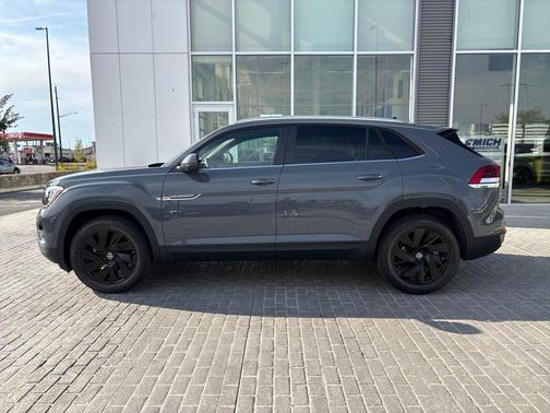 2025 Volkswagen Atlas Cross Sport 2.0T SE w/Technology 4MOTION