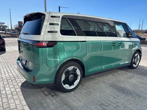 2025 Volkswagen ID. Buzz Pro S Plus with 4MOTION