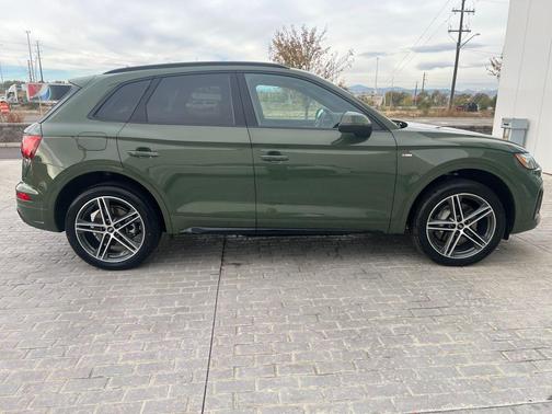2023 Audi Q5 e 55 S line Premium Plus