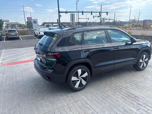 2025 Volkswagen Taos 1.5T S