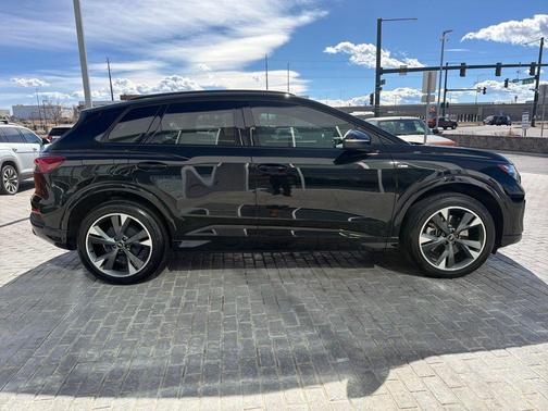 2024 Audi Q4 e-tron Premium Plus 50 quattro