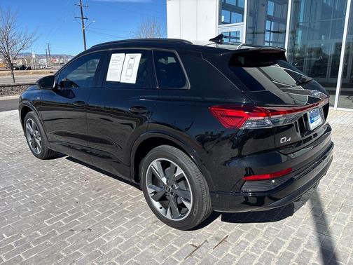 2024 Audi Q4 e-tron Premium Plus 50 quattro