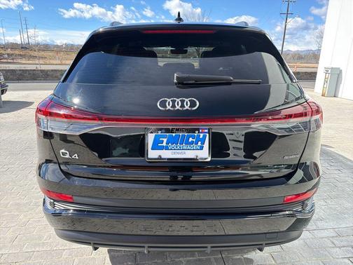 2024 Audi Q4 e-tron Premium Plus 50 quattro