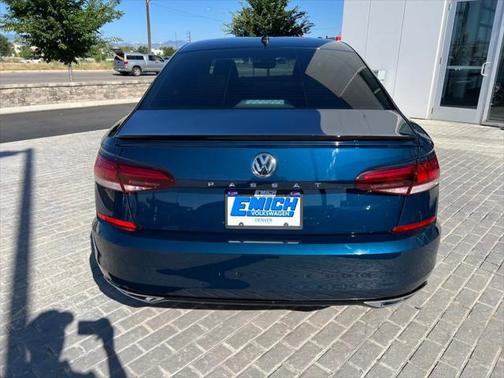 2021 Volkswagen Passat 2.0T R-Line