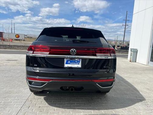 2025 Volkswagen Atlas Cross Sport 2.0T SE w/Technology 4MOTION