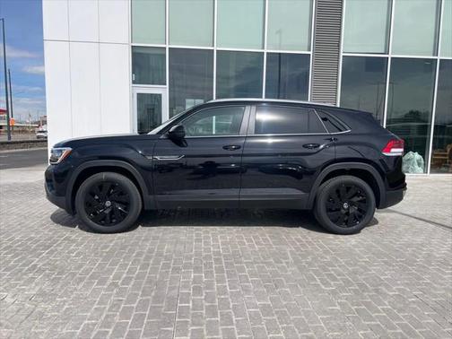 2025 Volkswagen Atlas Cross Sport 2.0T SE w/Technology 4MOTION