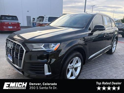 Mythos Black Metallic 2023 Audi Q7 45 Premium Plus
