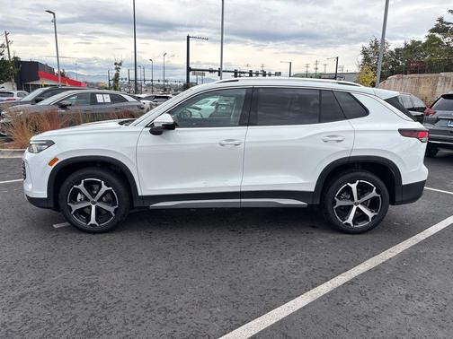 2025 Volkswagen Tiguan 2.0T SE 4MOTION
