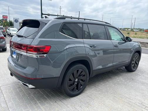 2025 Volkswagen Atlas 2.0T SE w/Technology 4MOTION