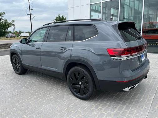 2025 Volkswagen Atlas 2.0T SE w/Technology 4MOTION