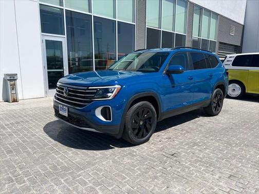 2025 Volkswagen Atlas 2.0T SE w/Technology 4MOTION
