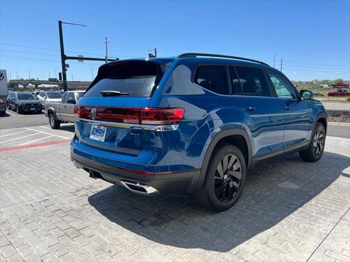 2025 Volkswagen Atlas 2.0T SE w/Technology 4MOTION