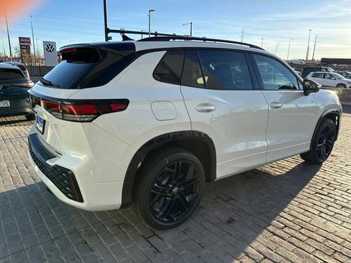 2026 Volkswagen Tiguan 2.0T SE R-Line Black 4MOTION