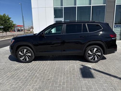 2025 Volkswagen Atlas 2.0T SE w/Technology 4MOTION