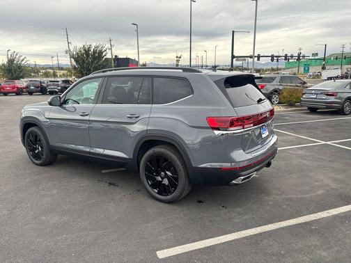 2026 Volkswagen Atlas 2.0T SE w/Technology 4MOTION