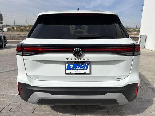 2025 Volkswagen Tiguan 2.0T SE 4MOTION