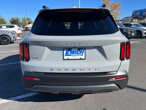 2022 Kia Sorento S