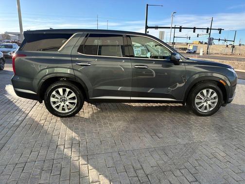 2023 Hyundai PALISADE SE