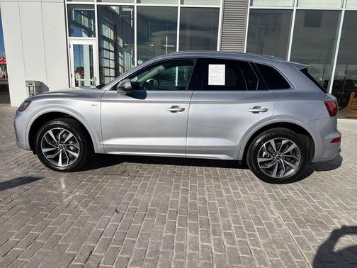 2023 Audi Q5 45 S line Premium Plus