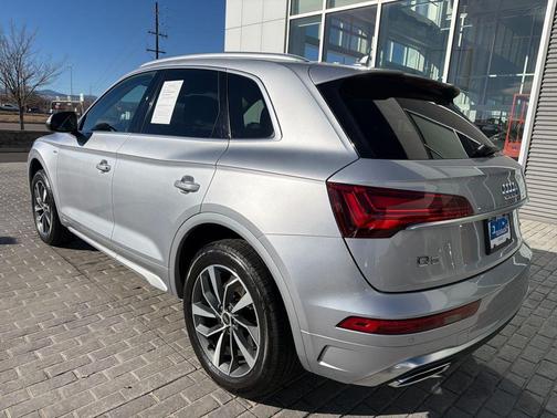 2023 Audi Q5 45 S line Premium Plus
