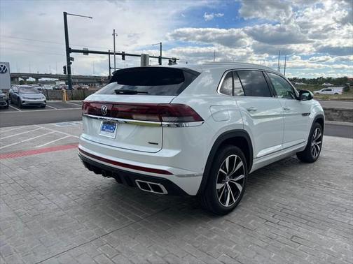 2025 Volkswagen Atlas Cross Sport 2.0T SEL Premium