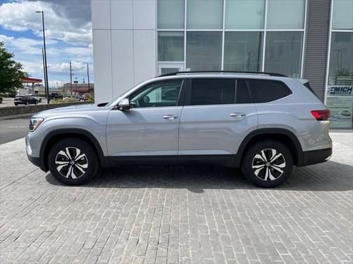 2025 Volkswagen Atlas 2.0T SE