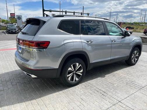 2025 Volkswagen Atlas 2.0T SE