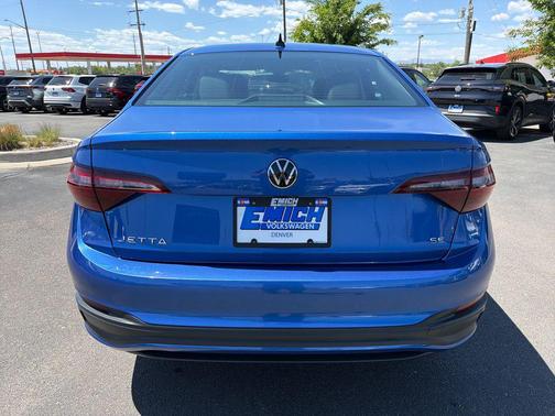 Rising Blue Metallic 2023 Volkswagen Jetta 1.5T SE