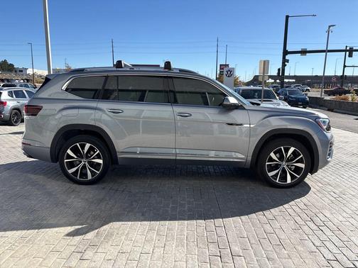 2025 Volkswagen Atlas 2.0T SEL Premium R-Line 4MOTION
