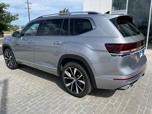 2025 Volkswagen Atlas 2.0T SEL Premium R-Line 4MOTION