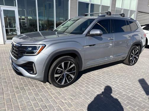 2025 Volkswagen Atlas 2.0T SEL Premium R-Line 4MOTION