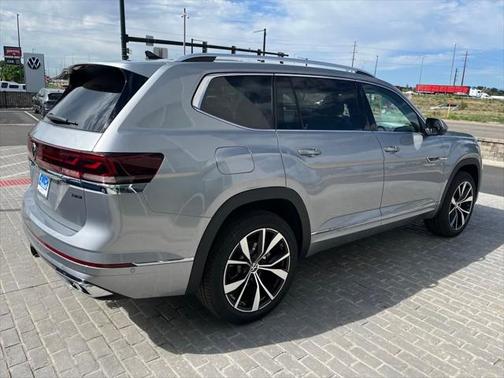 2025 Volkswagen Atlas 2.0T SEL Premium R-Line 4MOTION