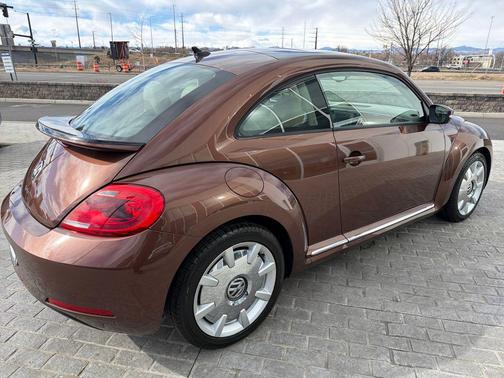 2016 Volkswagen Beetle 1.8T SE