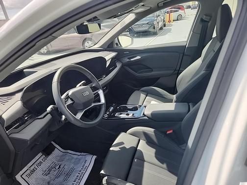 2025 Audi Q6 e-tron Premium Plus quattro