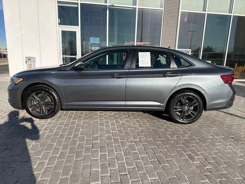 2023 Volkswagen Jetta 1.5T SE