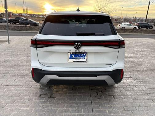 2026 Volkswagen Tiguan 2.0T SE 4MOTION