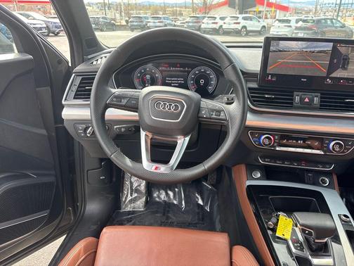 2024 Audi Q5 45 S line Prestige
