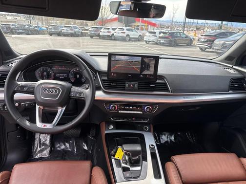 2024 Audi Q5 45 S line Prestige