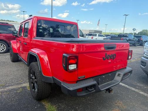 2024 Jeep Gladiator SPORT