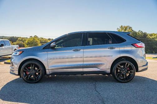 2022 Ford Edge ST