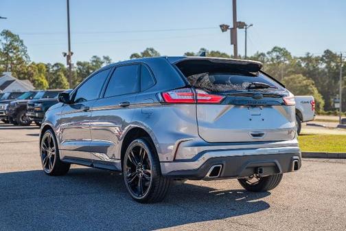 2022 Ford Edge ST