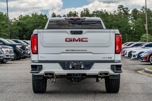 2022 GMC Sierra 1500 Limited AT4