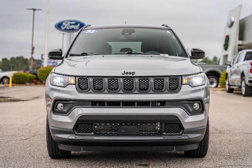 2023 Jeep Compass LATITUDE
