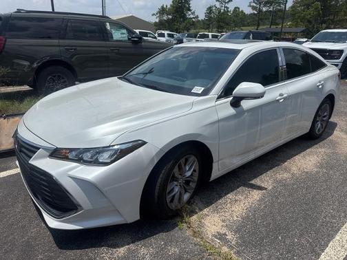 2020 Toyota Avalon XLE