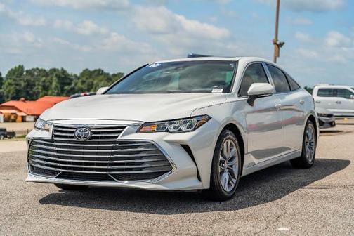2020 Toyota Avalon XLE