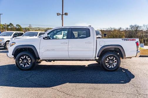 2022 Toyota Tacoma TRD OFF ROAD