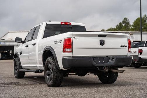 Bright White Clearcoat 2020 RAM 1500 Classic SLT