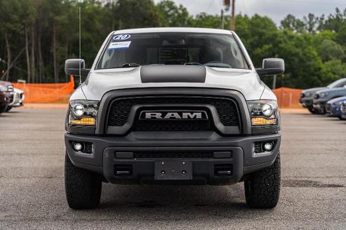 Bright White Clearcoat 2020 RAM 1500 Classic SLT
